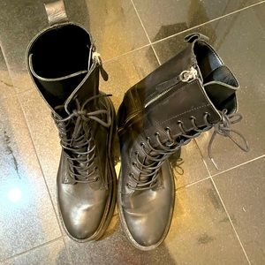 Genuine leather 100% combat boot with sole bit plantform zip on the side in